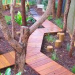Easy and Cheap Garden Path Ideas