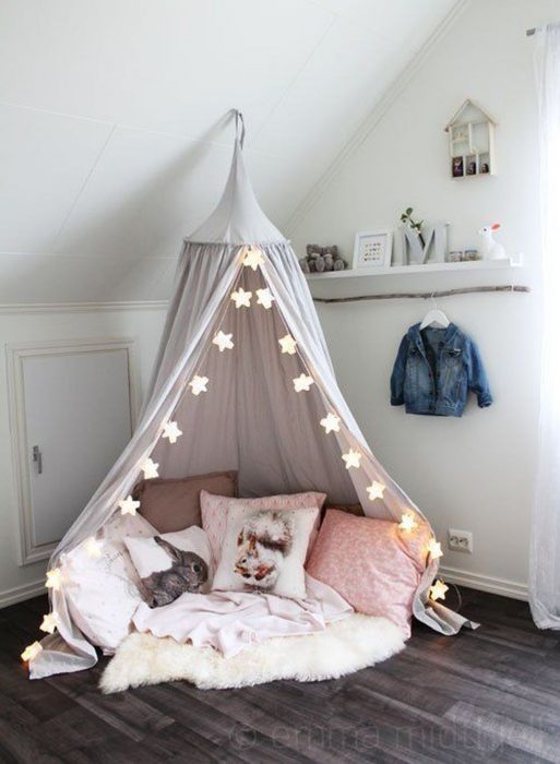 Tipi to read in a room