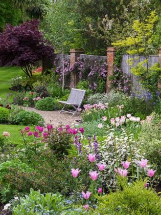 30+ English Garden Design Ideas Turn Your Backyard into A Charming Oasis