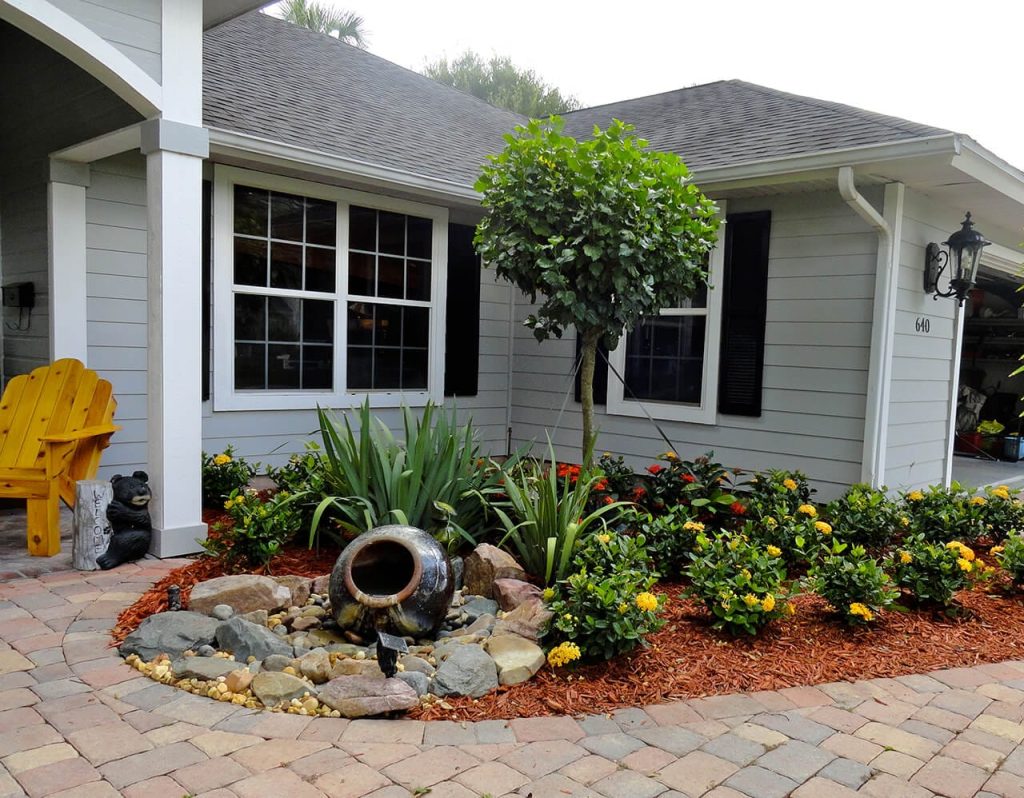 30+ Simple Front Yard Landscaping Ideas On a Budget - DIY Morning