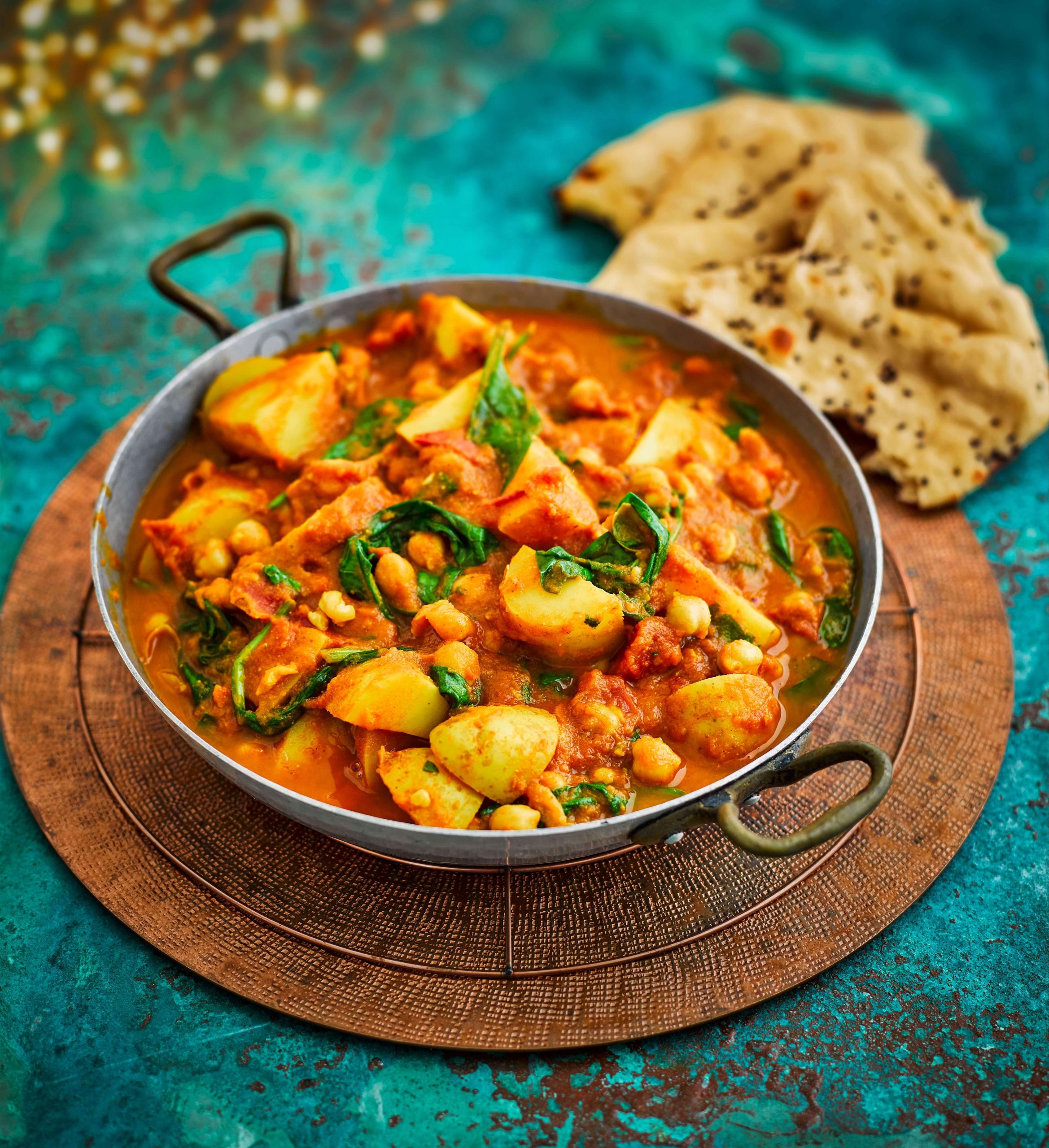 Spinach, chickpea and potato curry