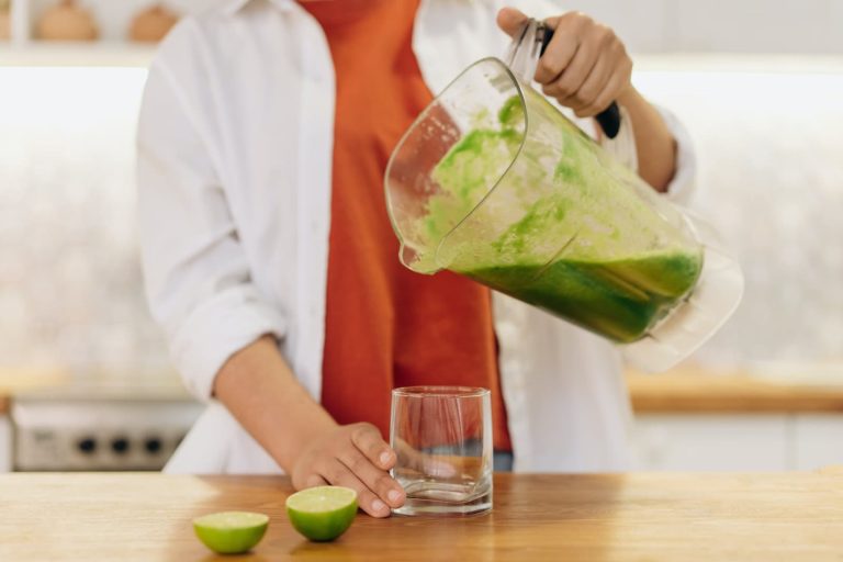 6 Types of Juice Blenders You Should Know About