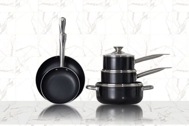 Do You Enjoy Cooking? Here’s Some Cookware You Should Consider Buying