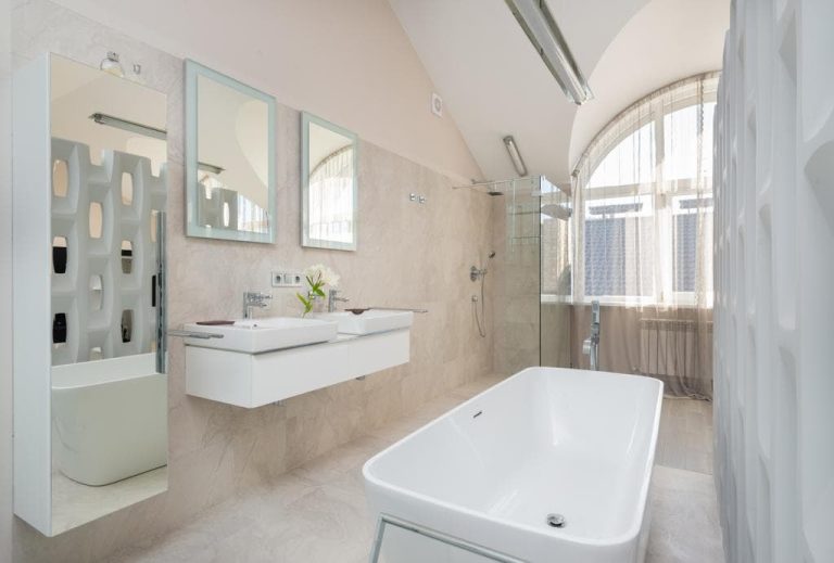 Top 10 Tips for Maximizing Space in Small Bathrooms